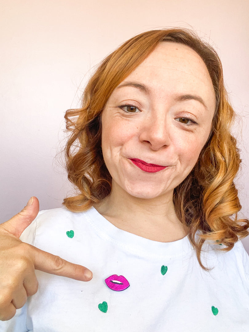 Pin's en cuir Bouche