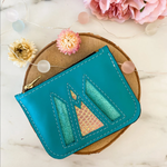Charger l’image dans la galerie Pochette en cuir turquoise
