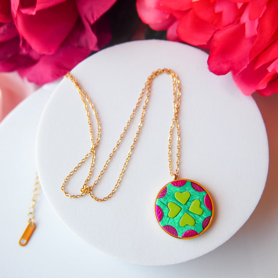 Collier en cuir Lucky vert