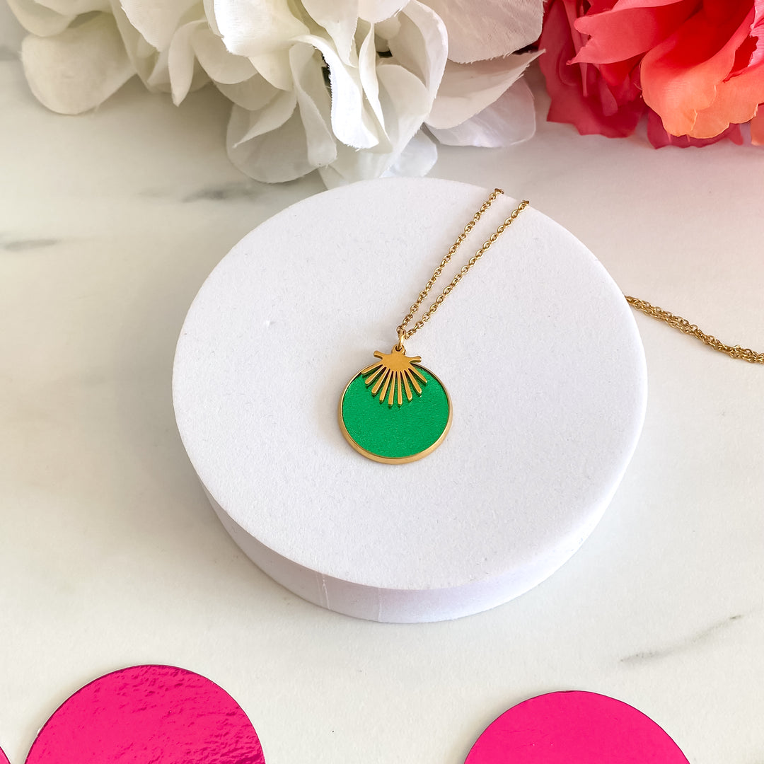 collier en cuir palme doré fait main - Nîmes - Manali vert