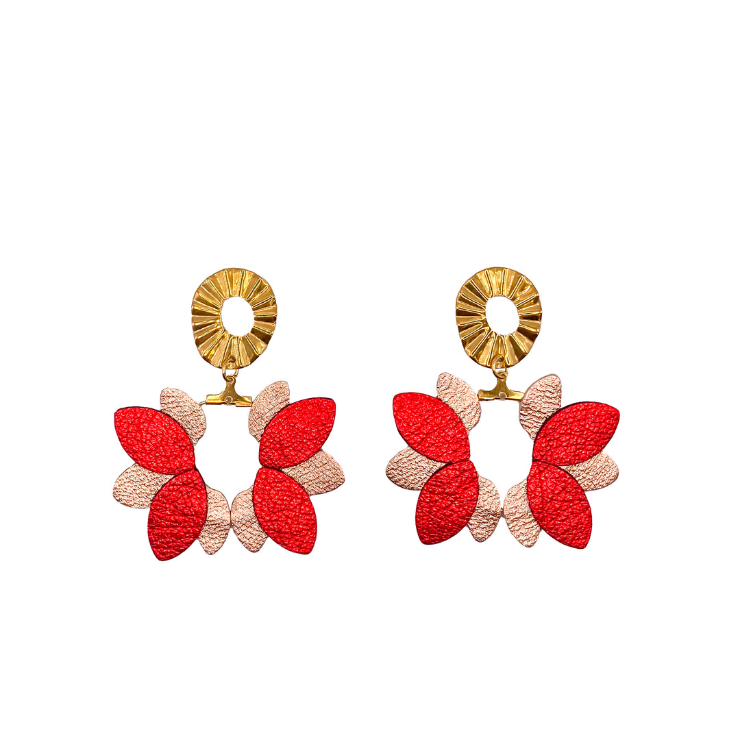 Boucles d’oreilles en cuir fait main en forme de big flower, fleurs, rouge, orange, or, artisanat français.