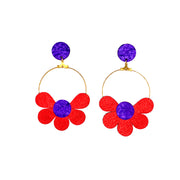 Boucles d’oreilles en cuir fait main en forme marguerite fleurs, rouge, violet, artisanat français.