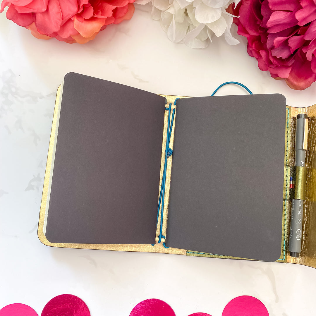 Carnet en cuir rechargeable • Kaki