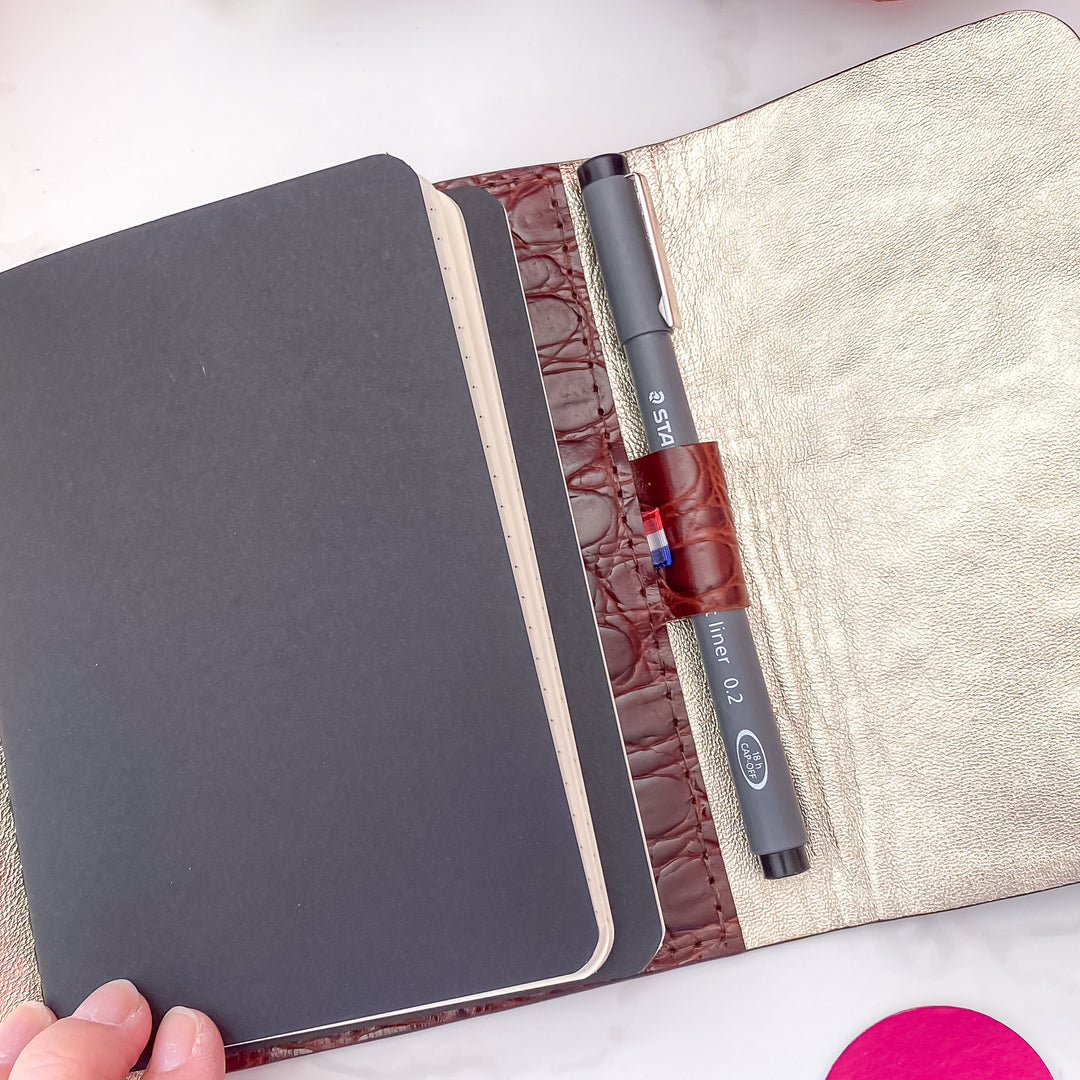 Carnet en cuir rechargeable • croco marron