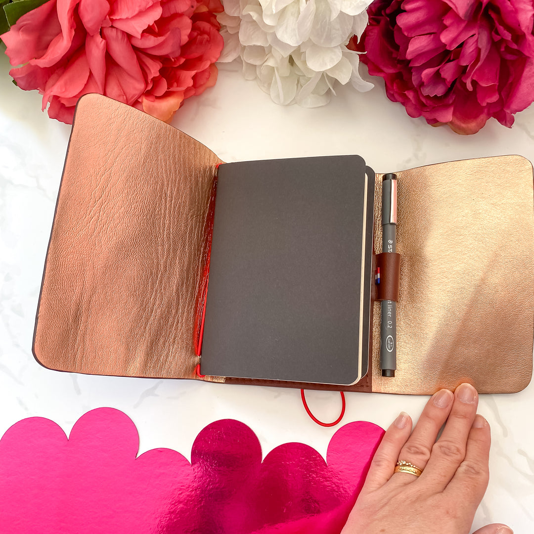 Carnet en cuir rechargeable • marron fleuri