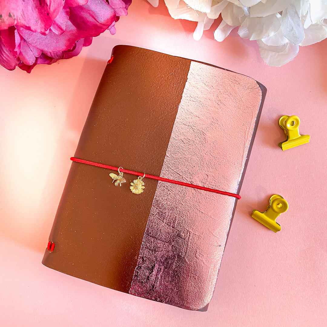 Carnet en cuir rechargeable • marron et rose métallisé