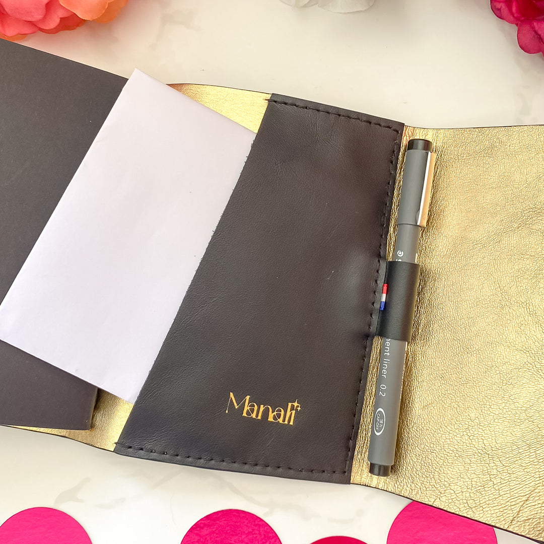 Carnet en cuir rechargeable • noir motif fleur doré