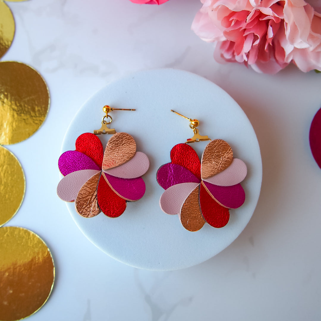 Boucles d’oreilles en cuir créoles pétales 8 coloris