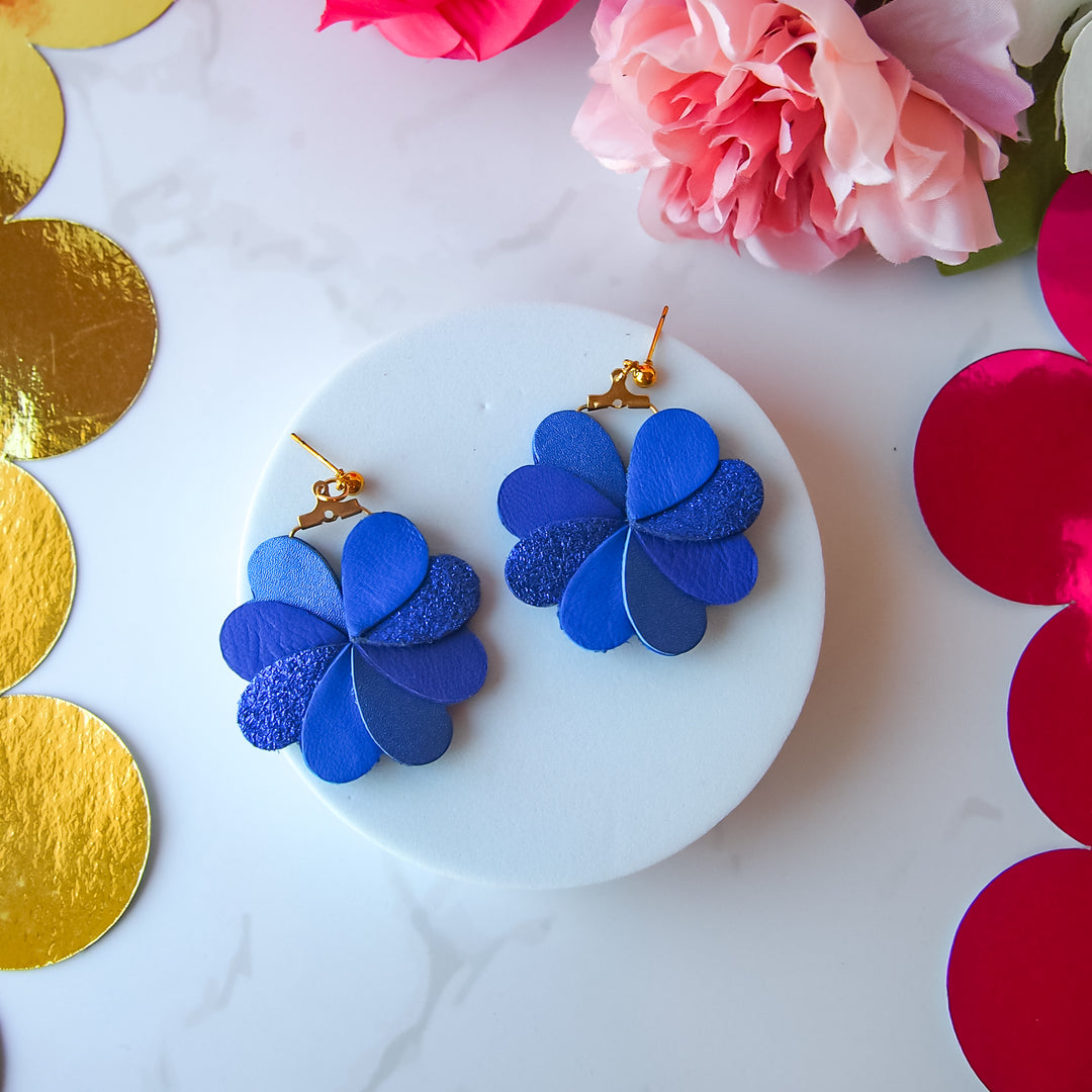 Boucles d’oreilles en cuir créoles pétales 8 coloris